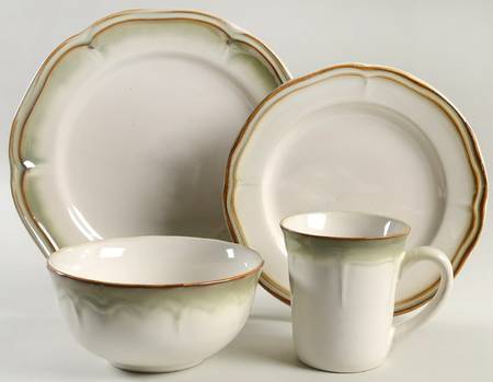 Simply Fluted Dillweed 4 Piece Place Setting