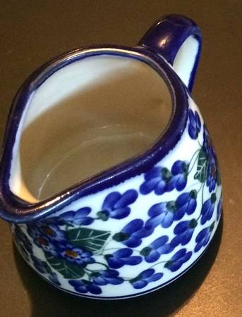Tiny Vines (Royal Vine) Creamer