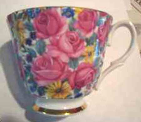 BNY9 Footed Cup