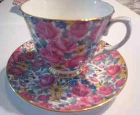 BNY9 Footed Cup & Saucer Set