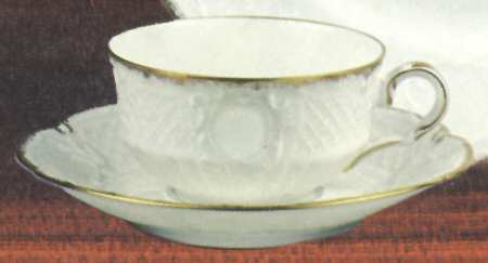 Nemours Flat Cup & Saucer Set