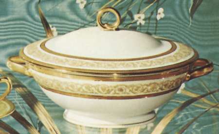 Vienne Round Covered Vegetable