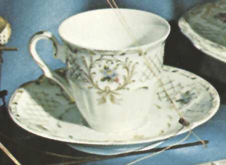 Salzbourg Flat Cup & Saucer Set