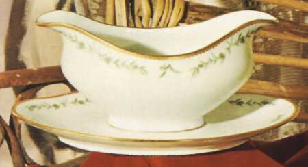 Vieux Marseille Gravy Boat with Attached Underplate