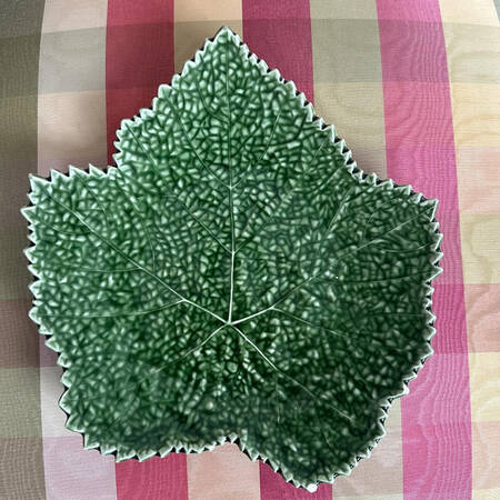 Green Accessories Luncheon Plate Leaf Shape