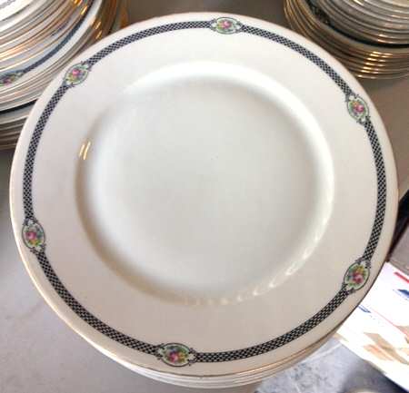 BOH291 by Bohemia Ceramic Works
