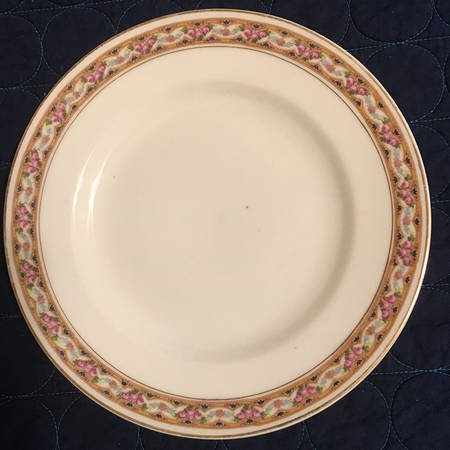 12627 Salad Plate by Bassett