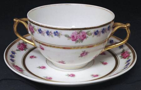 BER624 Footed Bouillon Cup & Saucer