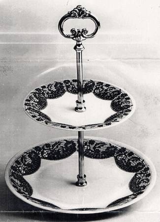 Femme Lace 2 Tiered Serving Tray (Dinner & Salad Plate)