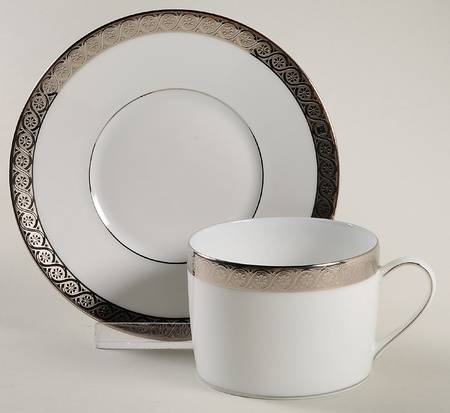 Torsade Flat Cup & Saucer Set