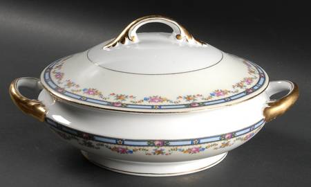 2259 (Verge) Round Covered Vegetable