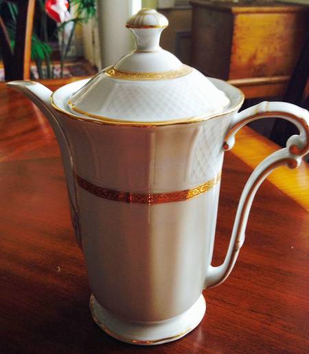 BER688 Coffee Pot & Lid