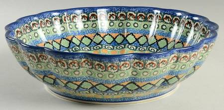 Giftware 10" Round Scalloped Dish