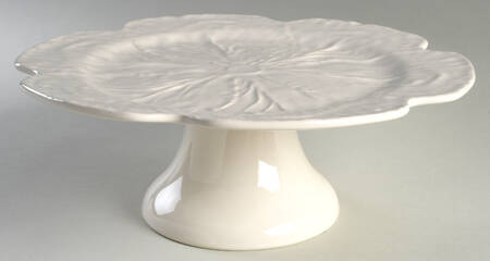 Cabbage Beige (Branco) 12" Diameter Pedestal Cake Stand