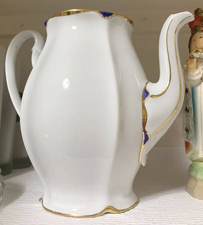 4011 by Bohemia Ceramic Works