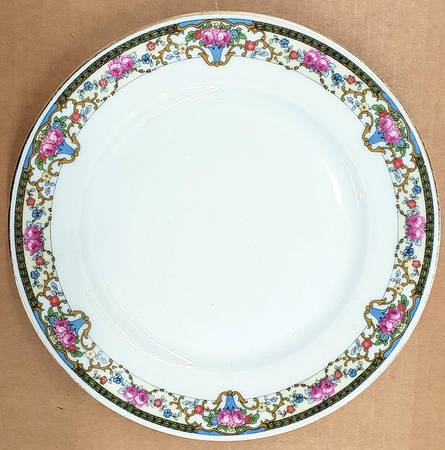 BOH332 by Bohemia Ceramic Works