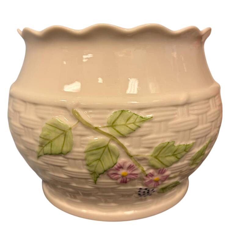 Summer Briar Flower Pot