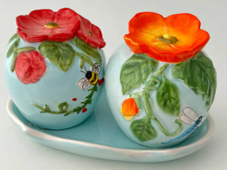 Salt & Pepper Sets Figural Salt & Pepper with Tray Set