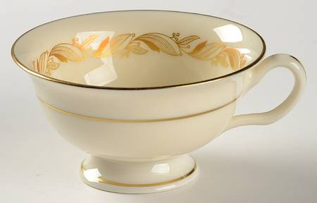 Carlton Footed Cup