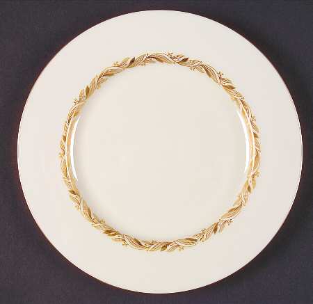 Carlton Luncheon Plate