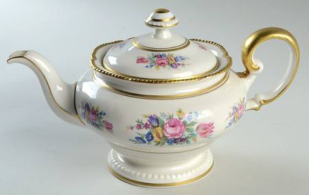 Castleton Rose Teapot & Lid