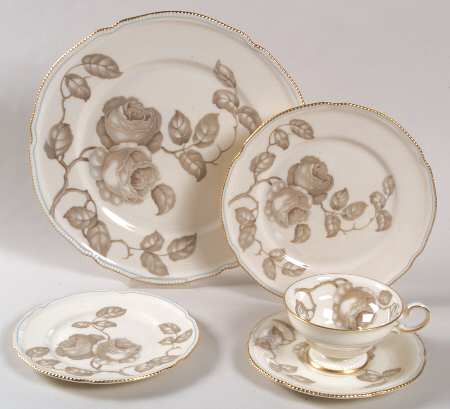 Gloria 5 Piece Place Setting