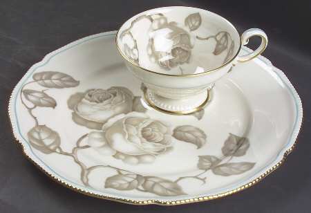 Gloria Snack Plate & Regular Footed Cup