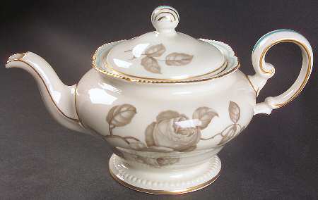 Gloria Teapot & Lid
