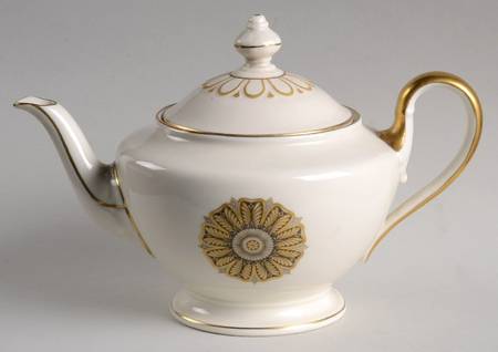 Gold Medallion Teapot & Lid