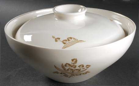 Golden Meadow Round Covered Vegetable