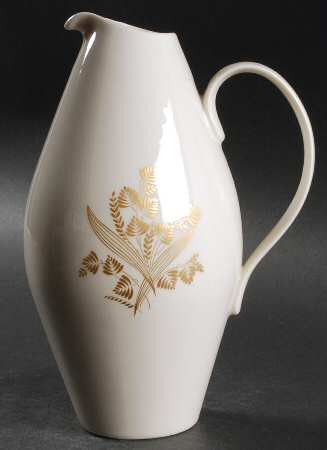 Golden Meadow 32 Oz Pitcher