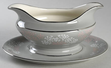 Lace Gravy Boat with Attached Underplate