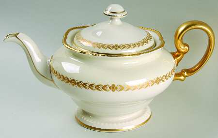 Laurel Teapot & Lid