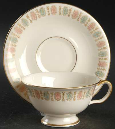 Lavalliere Footed Cup & Saucer Set