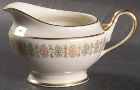Lavalliere Creamer