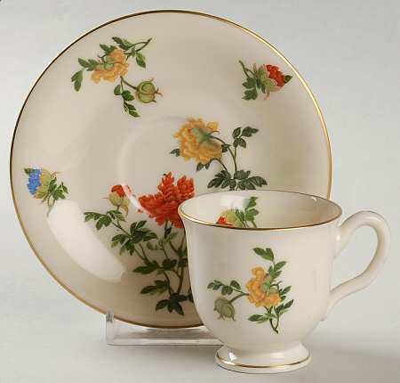 Ma Lin Footed Demitasse Cup & Saucer Set