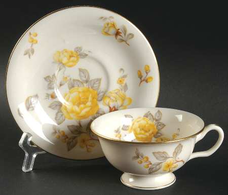 Mayfair Footed Cup & Saucer Set