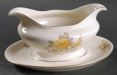 Mayfair Gravy Boat with Attached Underplate