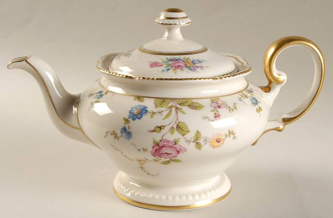 Sunnyvale Teapot & Lid