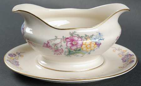 Venetian Gravy Boat with Attached Underplate