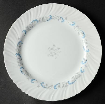 Gracious Luncheon Plate