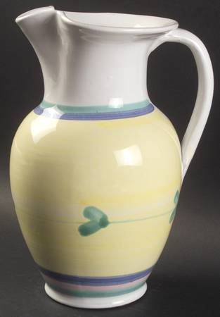 Carousel 64 Oz Pitcher