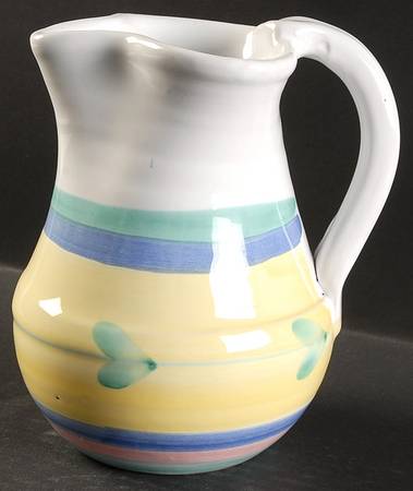 Carousel 32 Oz Pitcher