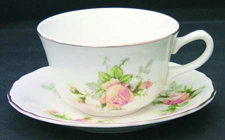 Golden Era Flat Cup & Saucer Set