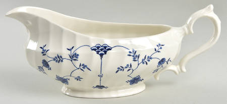 Finlandia (Swirl Rim, England) Gravy Boat