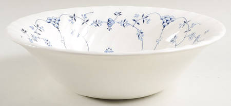 Finlandia (Swirl Rim, England) 9" Round Vegetable Bowl