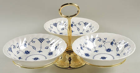Finlandia (Swirl Rim, England) 7" x 12" 3-Part Relish & Metal Stand (CERC) HC