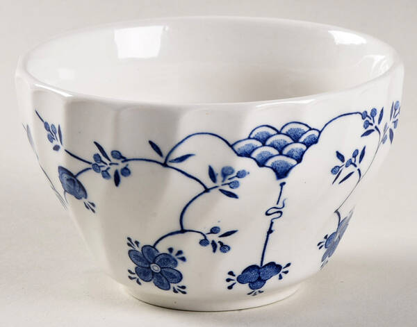 Finlandia (Swirl Rim, England) Sugar Bowl No Lid