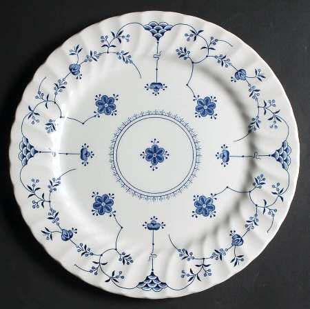 Finlandia (Swirl Rim, England) 12" Chop Plate (Round Platter)