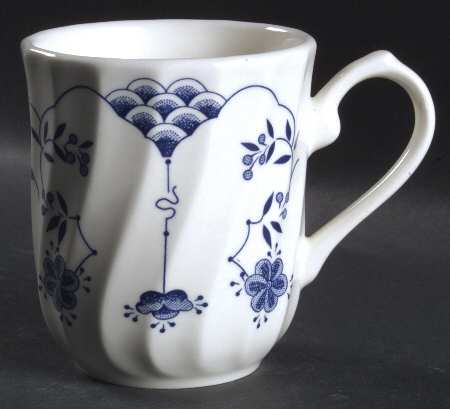 Finlandia (Swirl Rim, England) Mug